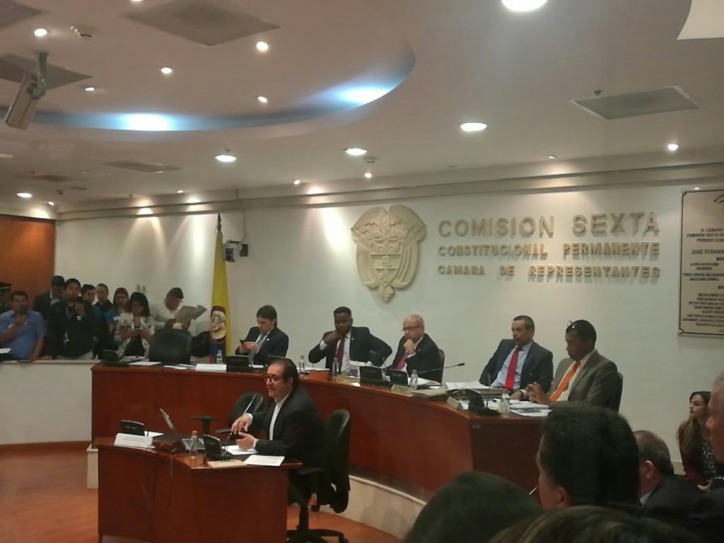 Se estrella proyecto de ley que pretendía legalizar Uber