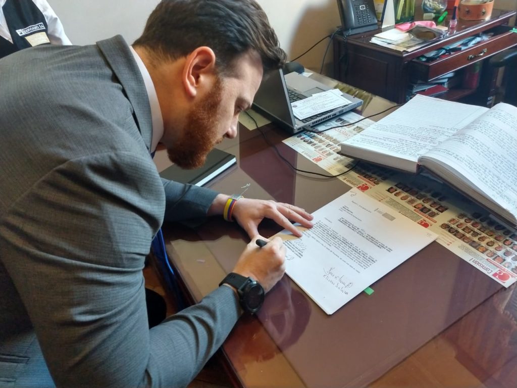 Radicamos proyecto que crea más oportunidades de empleo en la era digital, expresa el Senador Andrés García Zuccardi